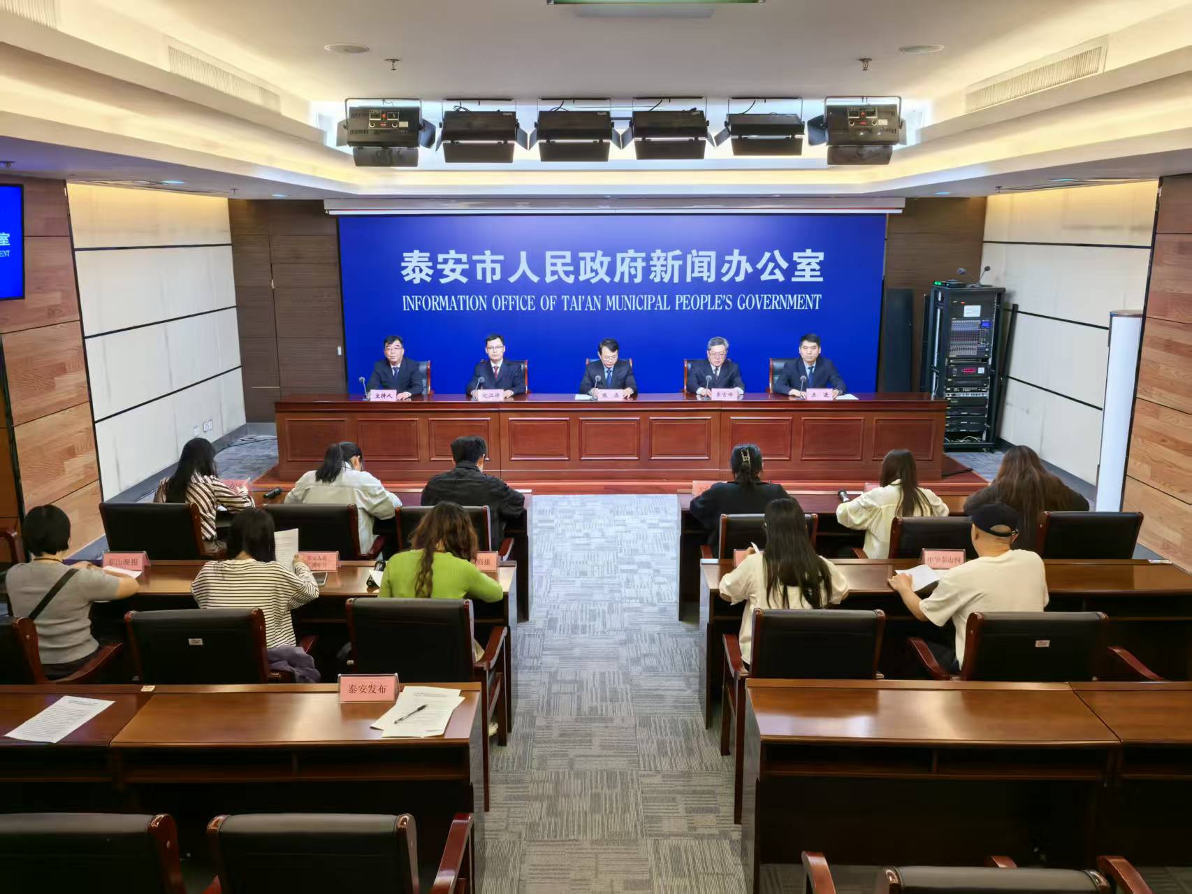 微信图片_20250924160047_817_124.jpg